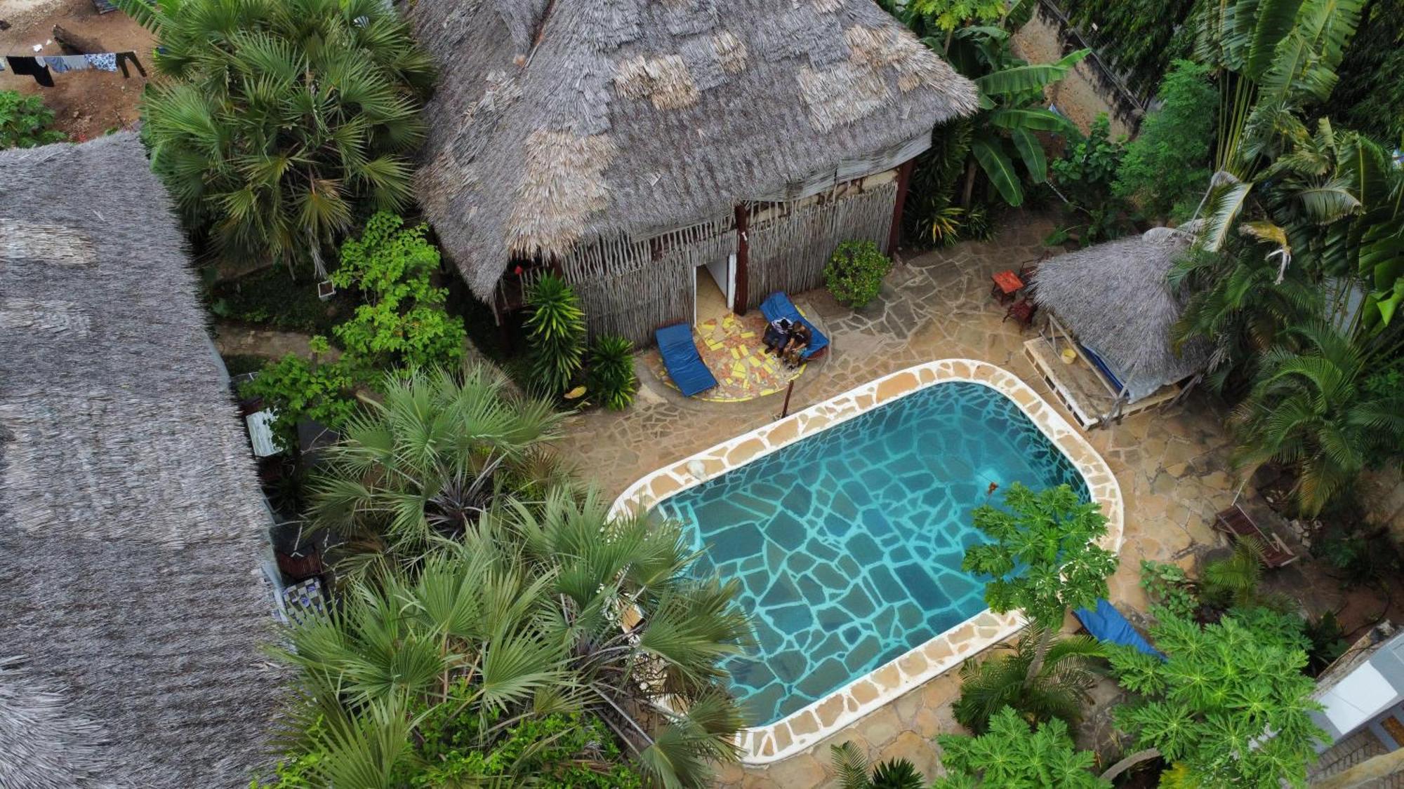 Diani Hostel Diani Beach Exterior foto
