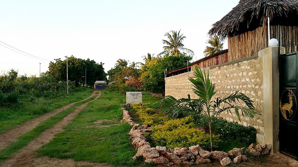 Diani Hostel Diani Beach Exterior foto